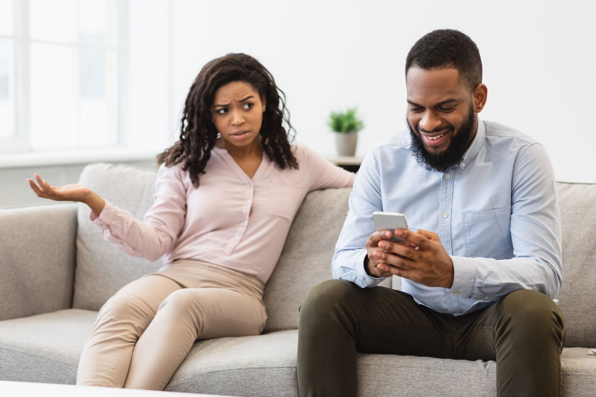 Visual Reference: Are You Paying Attention The Impact Of Phubbing On Your